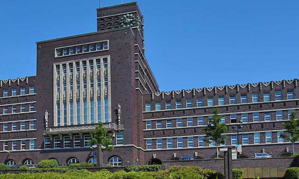 Rathaus Der Rhein-Herne-Kanal in Oberhausen